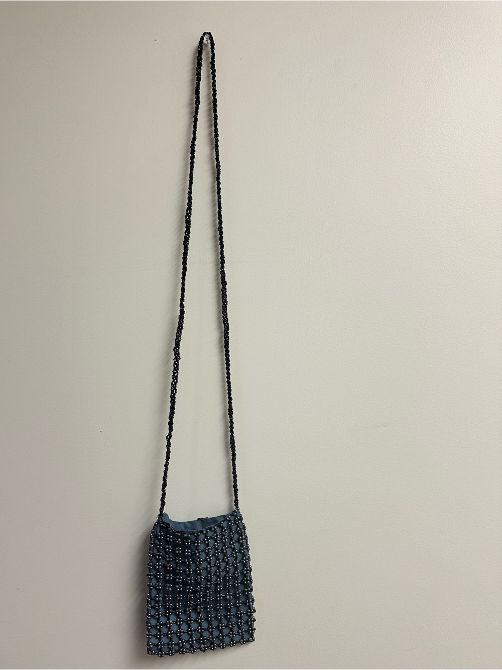 Handmade Beaded Crossbody Bag – Gunmetal Grey & Faux Pearl Crossbody Pouch
